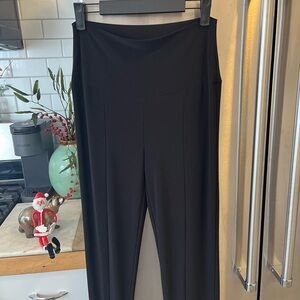 Norma Kamali Black High Waist Pleated Pants, Size Medium Perfect for travel